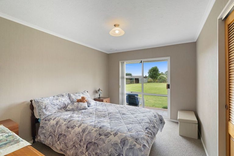 Photo of property in 16 Ryder Crescent, Levin, 5510