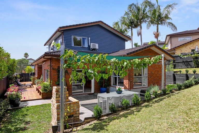 Photo of property in 11 Totara Views Drive, Red Beach, 0932