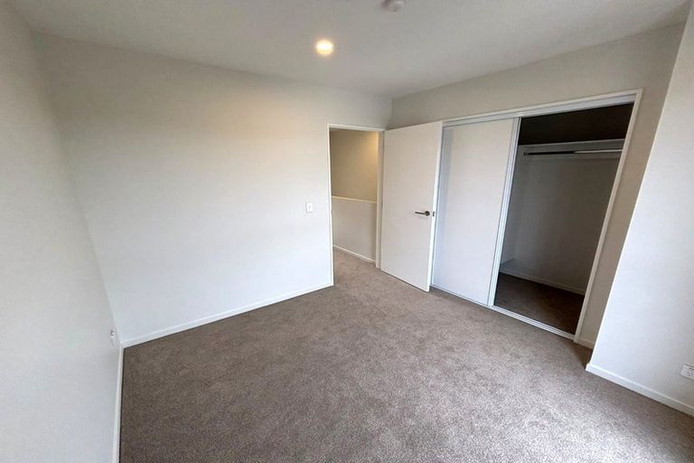 Photo of property in 22b Lancaster Road, Beach Haven, Auckland, 0626