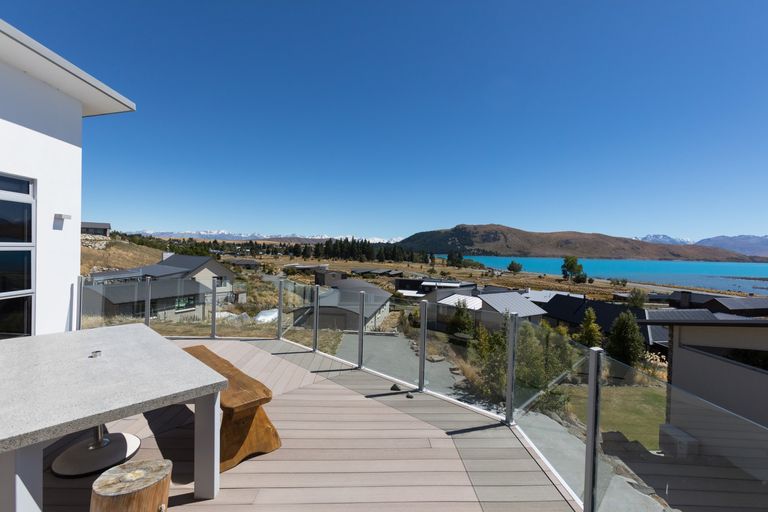 Photo of property in 22 Lochinver Avenue, Lake Tekapo, 7999