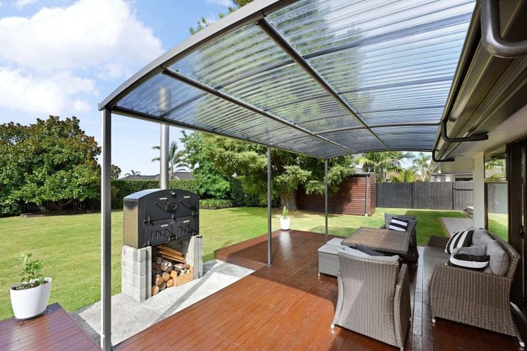 Photo of property in 16 Hampshire Court, Flagstaff, Hamilton, 3210