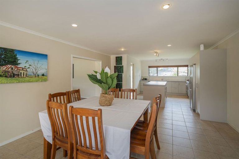 Photo of property in 10 Marquet Place, Tairua, 3508