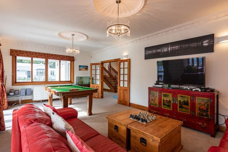 Photo of property in 5-7 Mahoe Street, Eastbourne, Lower Hutt, 5013