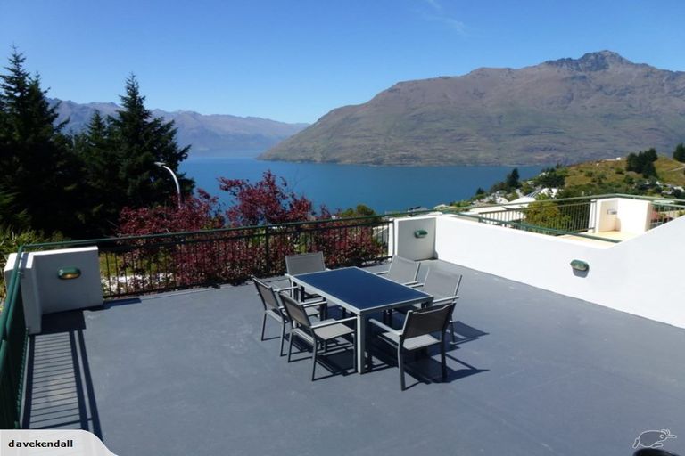 Photo of property in 1a Caples Place, Fernhill, Queenstown, 9300