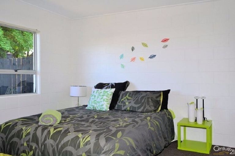 Photo of property in 21 Landscape Road, Papatoetoe, Auckland, 2025