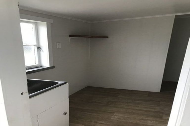 Photo of property in 5 Mataura Place, Clover Park, Auckland, 2019