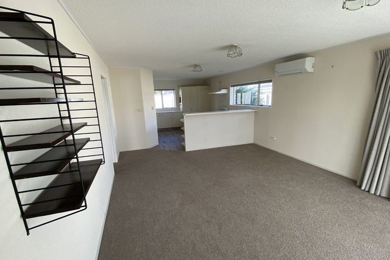 Photo of property in 30a Sackville Street, Fitzroy, New Plymouth, 4312