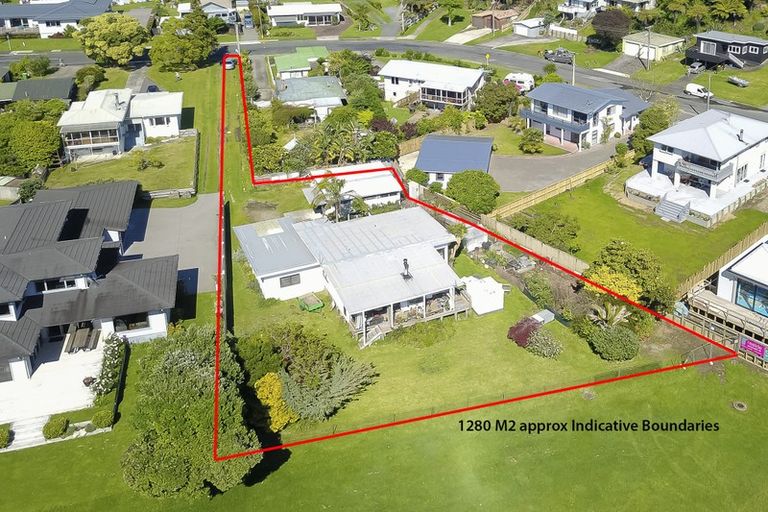 Photo of property in 8 Harbour View Road, Omokoroa, 3114