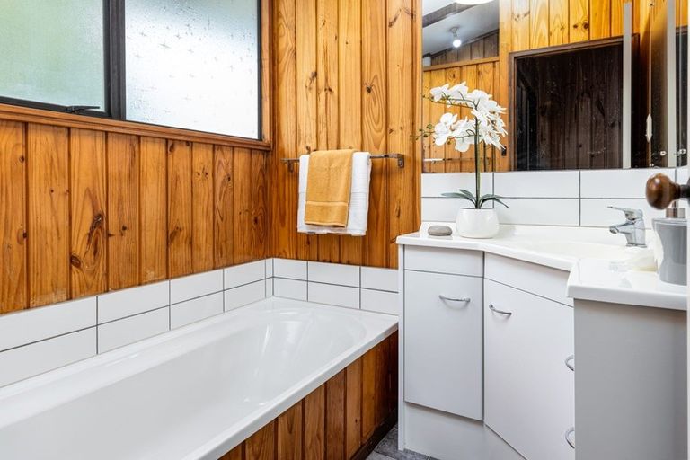 Photo of property in 18 Montgomery Crescent, Putaruru, 3411