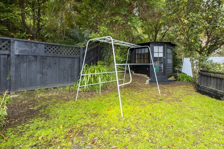 Photo of property in 2 Hobbit Lane, Pinehaven, Upper Hutt, 5371