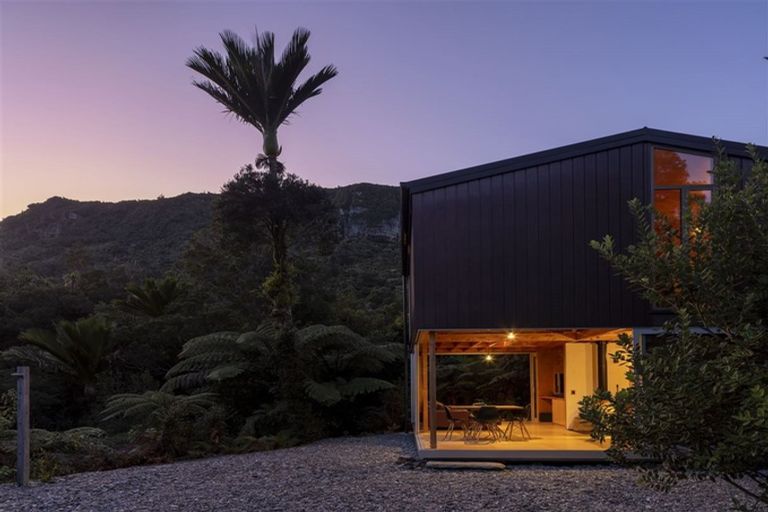 Photo of property in 22 Hartmount Place, Te Miko, Punakaiki, 7871