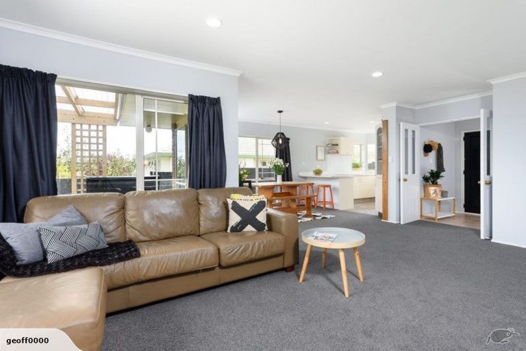 Photo of property in 12 Ridgemount Terrace, Welcome Bay, Tauranga, 3112
