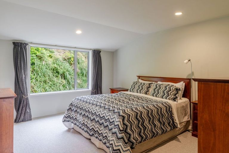 Photo of property in 22 Paremata Drive, Paremata, Porirua, 5024