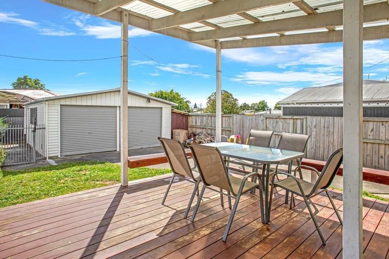 Photo of property in 21 Mears Road, St Andrews, Hamilton, 3200