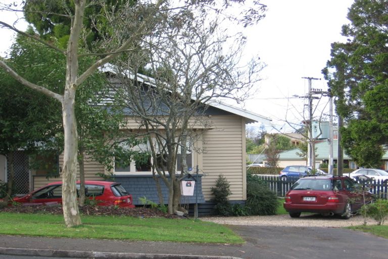 Photo of property in 2a Ridout Street, Maeroa, Hamilton, 3200