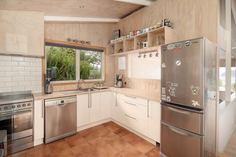 Photo of property in 291 Paku Drive, Tairua, 3508