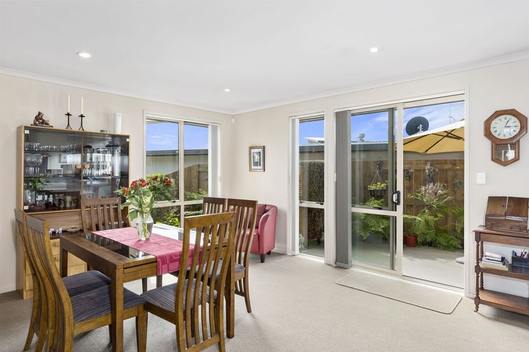 Photo of property in 2 Mortlake Heights, Pyes Pa, Tauranga, 3112