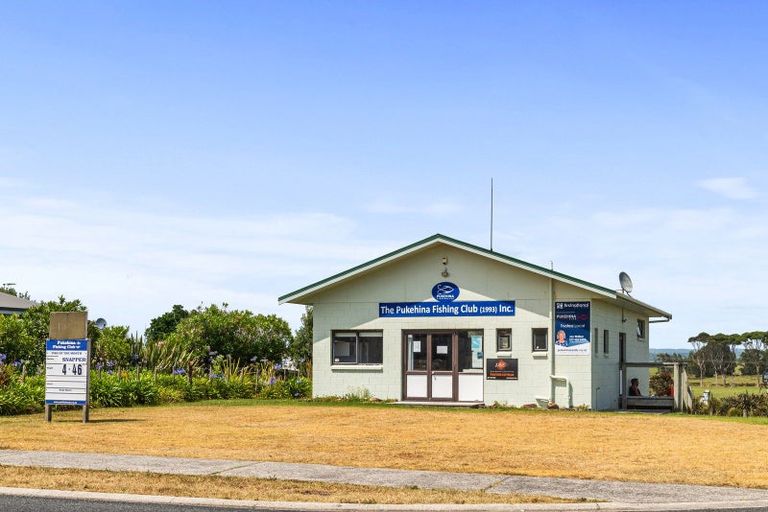 Photo of property in 285 Pukehina Parade, Pukehina, 3189