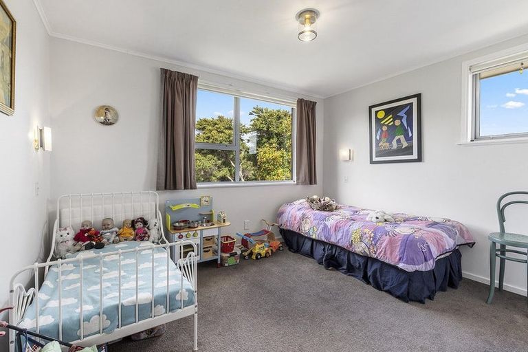 Photo of property in 45 Kiriwai Road, Paremata, Porirua, 5024