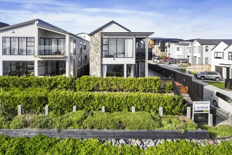 Photo of property in 13 Hautoa Lane, Flat Bush, Auckland, 2019