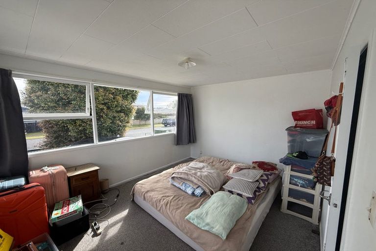 Photo of property in 8 Appleby Place, Mangere East, Auckland, 2024