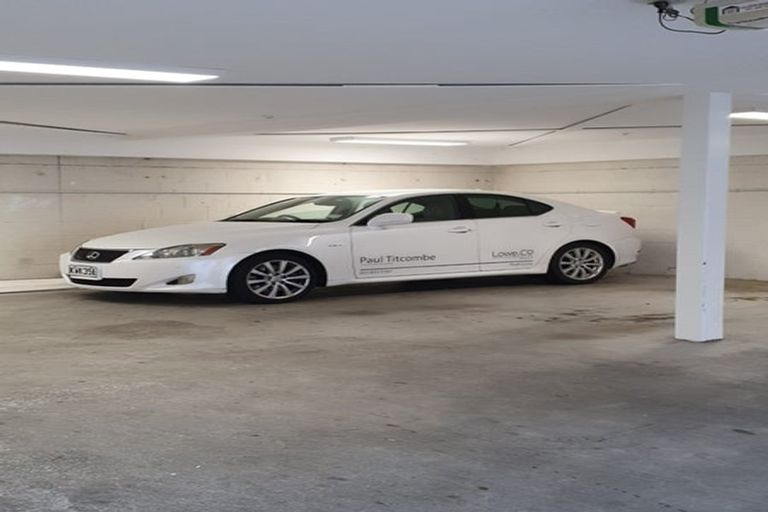 Photo of property in 1/246 The Terrace, Wellington Central, Wellington, 6011