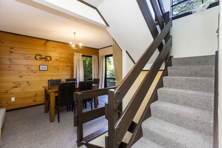 Photo of property in 27 Fendalton Crescent, Pinehaven, Upper Hutt, 5019