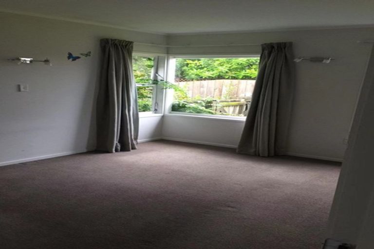 Photo of property in 39 Becroft Drive, Forrest Hill, Auckland, 0620