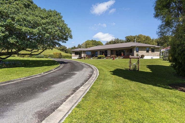Photo of property in 869 Carrington Road, Hurworth, New Plymouth, 4371