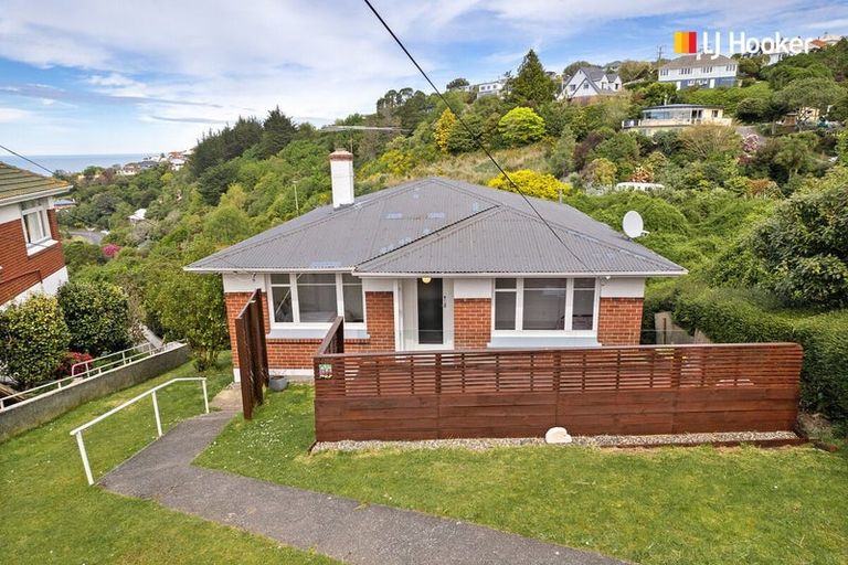 Photo of property in 165 Easther Crescent, Kew, Dunedin, 9012