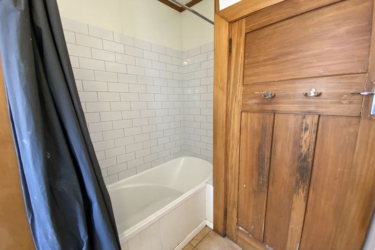 Photo of property in 37 Miro Street, Miramar, Wellington, 6022