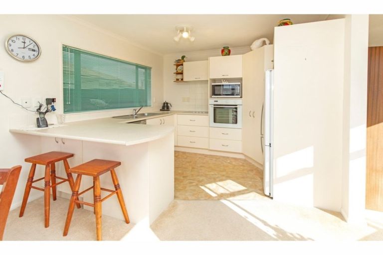 Photo of property in 87a Elan Place, Stanmore Bay, Whangaparaoa, 0932