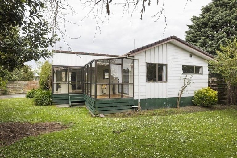 Photo of property in 14 Meadowbrook Drive, Cloverlea, Palmerston North, 4412