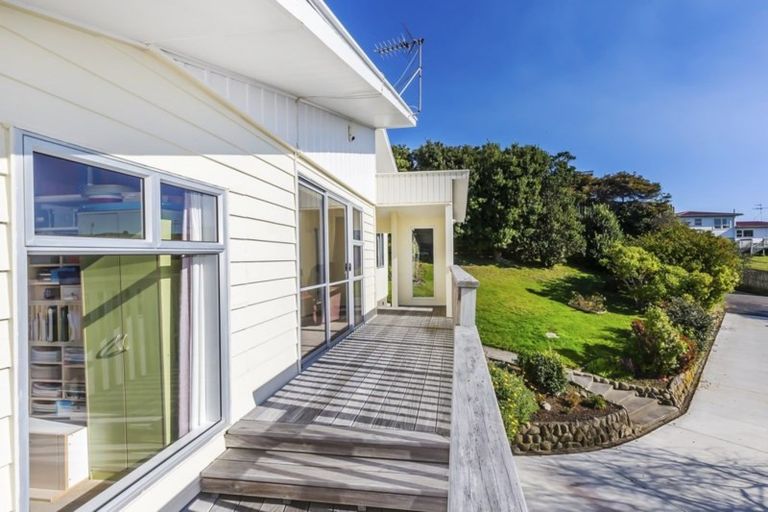 Photo of property in 17 Pope Street, Camborne, Porirua, 5026