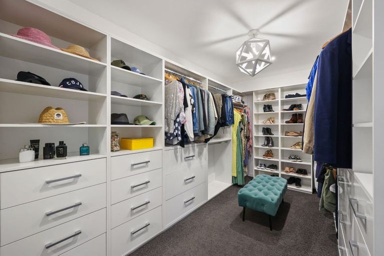 Photo of property in 24 Judkins Crescent, Cockle Bay, Auckland, 2014