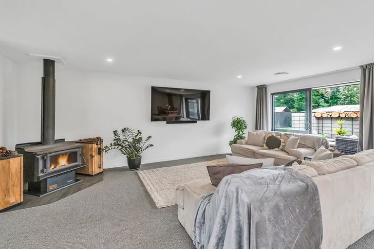 Photo of property in 8 Perendale Place, Kirwee, 7571