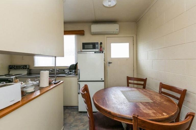 Photo of property in 805 Lawrence Street, Akina, Hastings, 4122