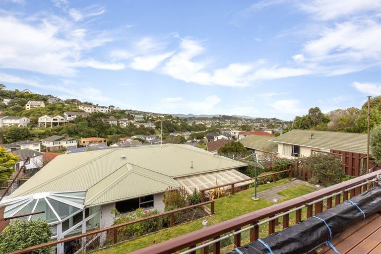 Photo of property in 11 Malaghan Grove, Johnsonville, Wellington, 6037