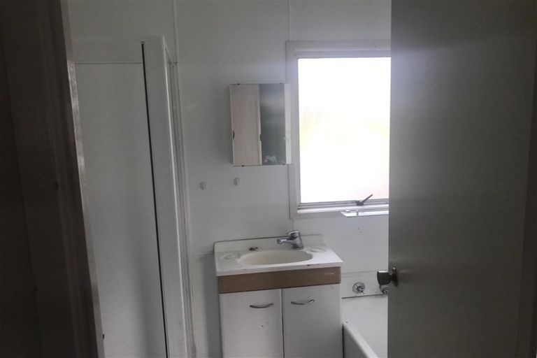 Photo of property in 57 Flat Bush Road, Clover Park, Auckland, 2023