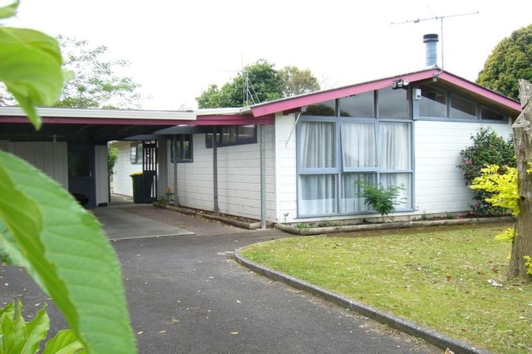Photo of property in 7 Sunnypark Avenue, Rosehill, Papakura, 2113