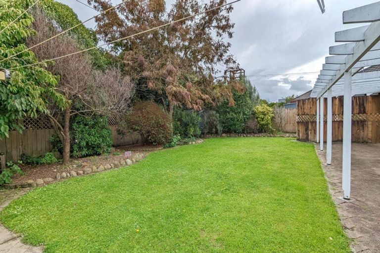 Photo of property in 4 Royal Oak Drive, Kelvin Grove, Palmerston North, 4414