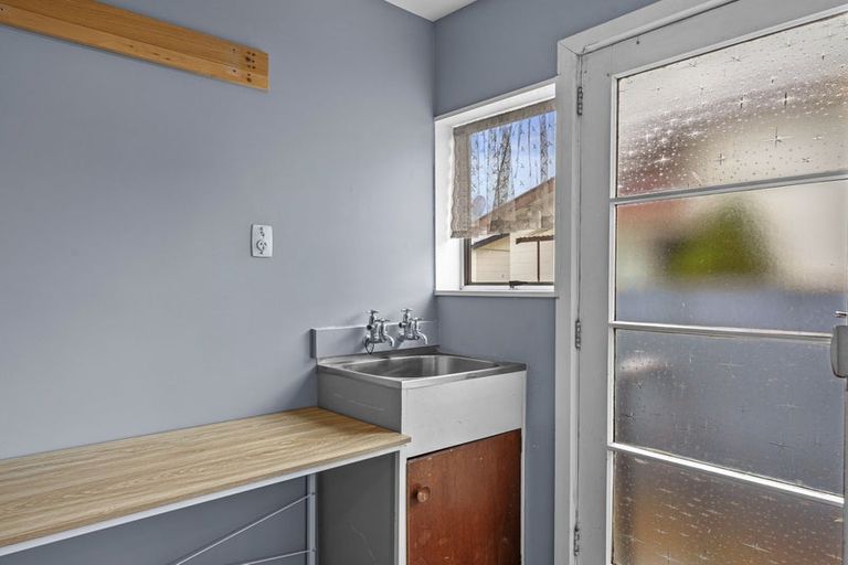 Photo of property in 2/14 Kawau Crescent, Bromley, Christchurch, 8062