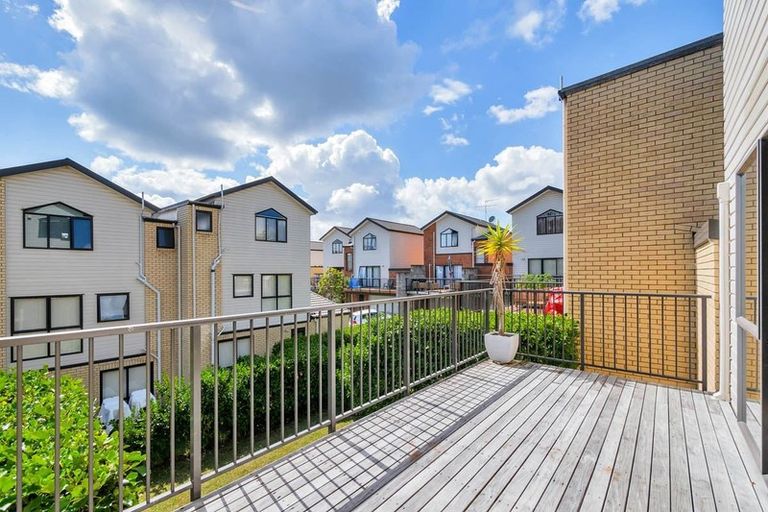 Photo of property in St Claire Village, 35/172 Mcleod Road, Te Atatu South, Auckland, 0610