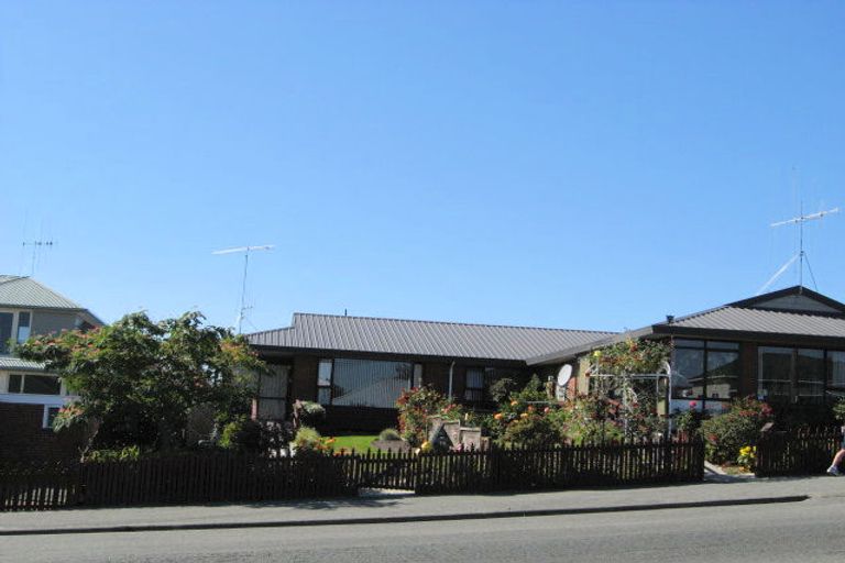 Photo of property in 2/73 Wilson Street, Seaview, Timaru, 7910