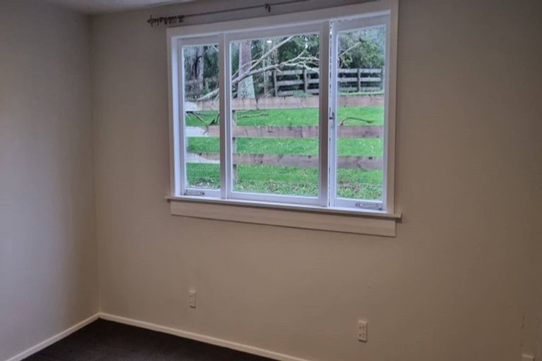 Photo of property in 195 Riverhead Road, Kumeu, 0892