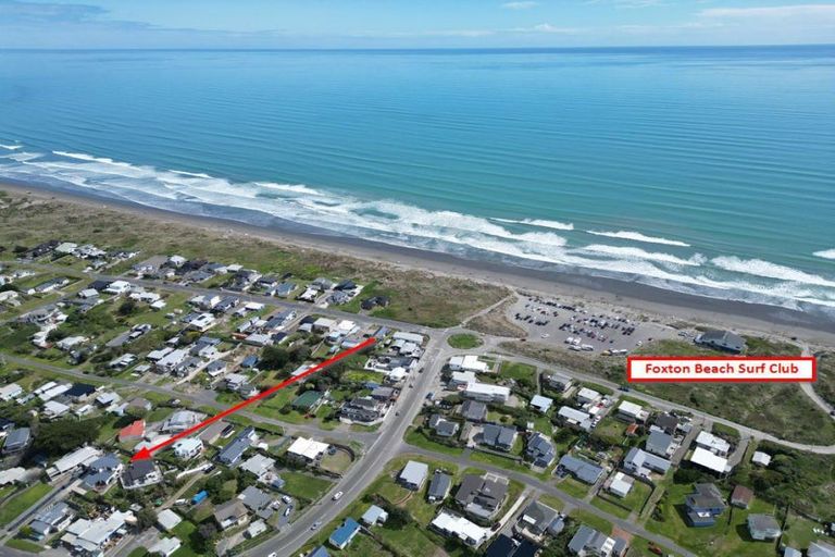 Photo of property in 50a Signal Street, Foxton Beach, Foxton, 4815