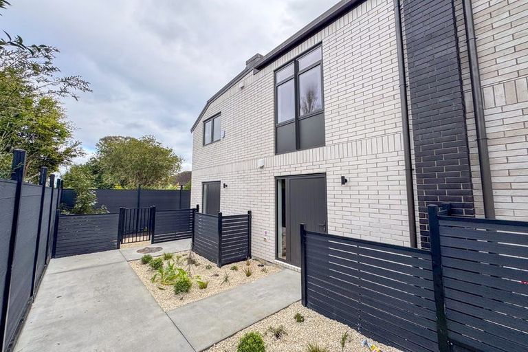 Photo of property in 9/6 James Street, Bayview, Auckland, 0629