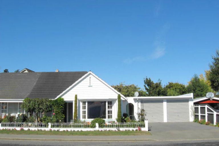Photo of property in 92 Winter Street, Ashburton, 7700