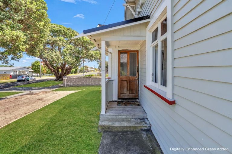 Photo of property in 6 Harper Street, Gonville, Whanganui, 4501