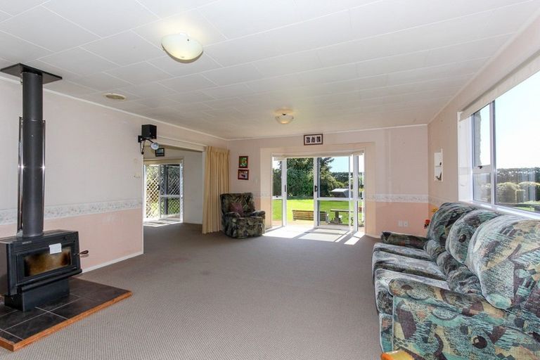 Photo of property in 309 Manutahi Road, Lepperton, New Plymouth, 4372